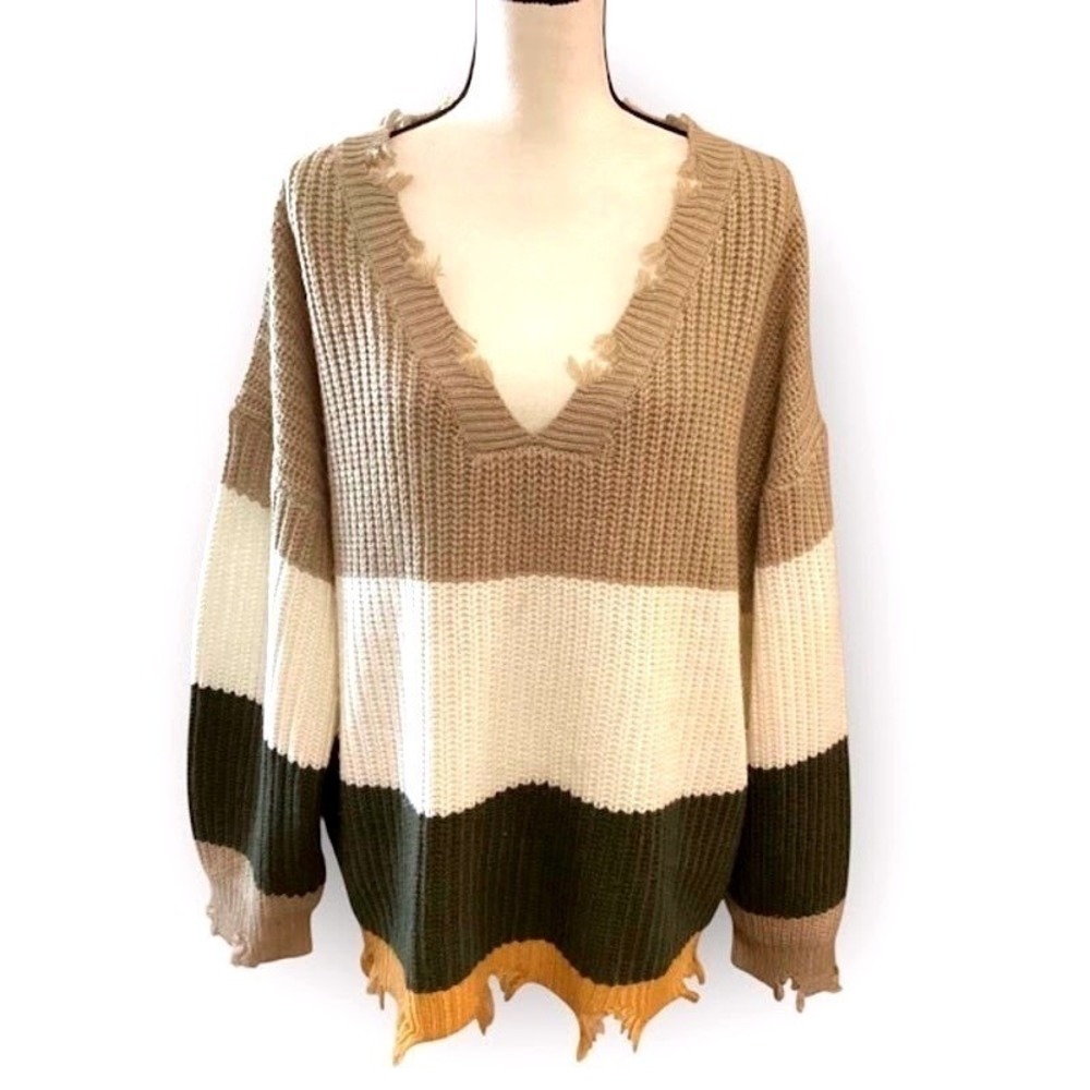 Derek Heart Plus Size 3X Distressed Colorblock Shaker V-Neck Sweater Tan Green